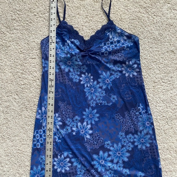 Victoria's Secret Navy Floral Chemise - Picture 8 of 8
